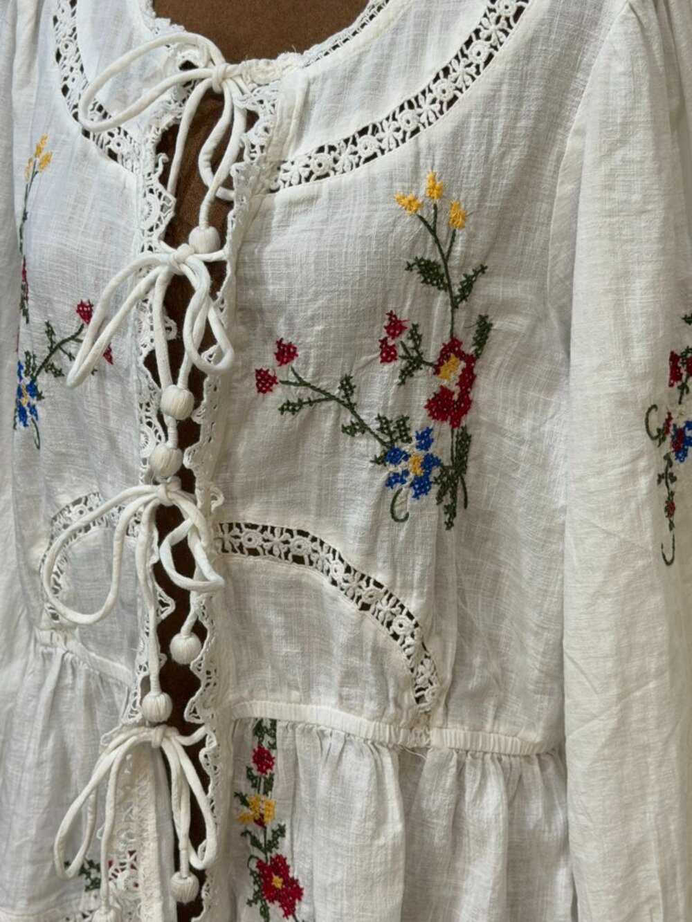 Jennifer & Grace Boho Embroidered Tie‑Front Top –100% Cotton  Sz L Excellent - Picture 2 of 13